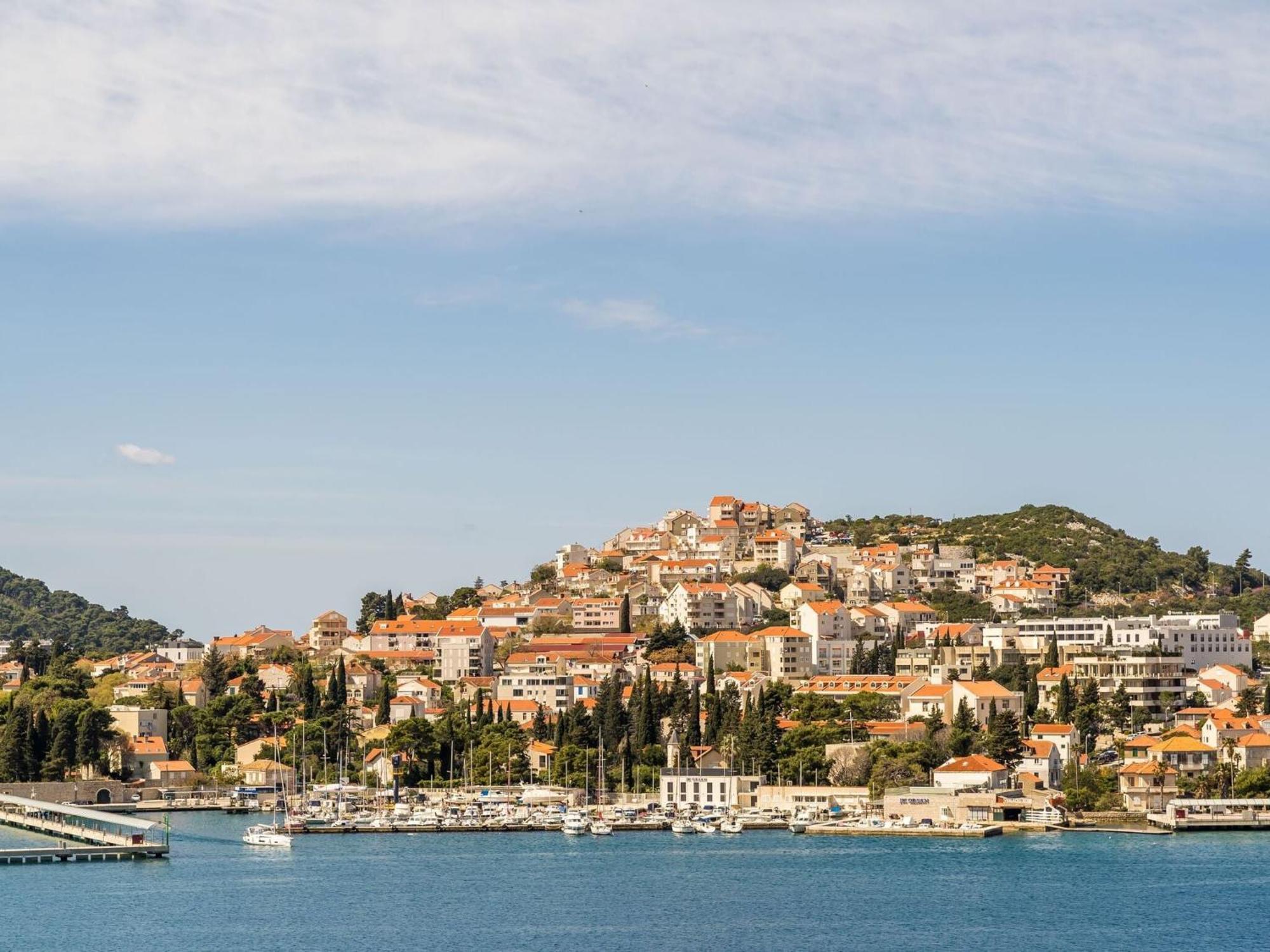 Apartment Cvjetkovi - Two Bedroom Apartment With Terrace And Sea View Dubrovnik Exterior foto